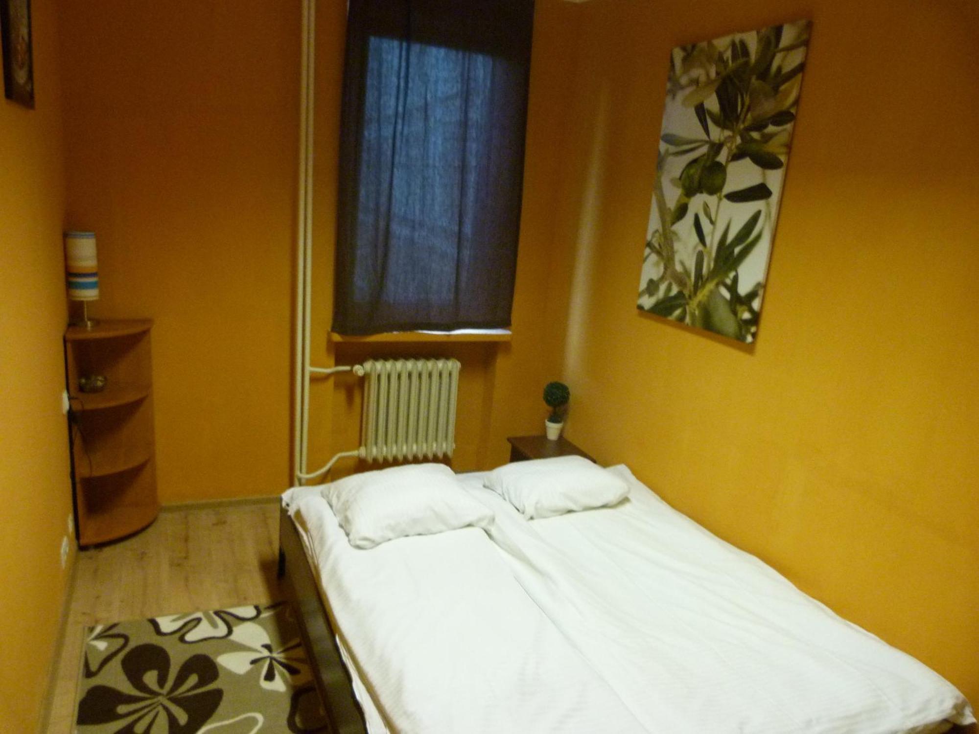 Jasna Hostelik Self Check-In Warszawa Exteriör bild